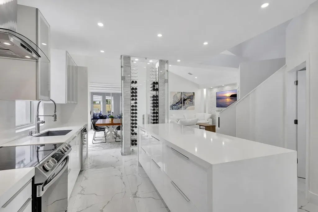 6631 NW 25th Avenue Boca Raton FL 33496