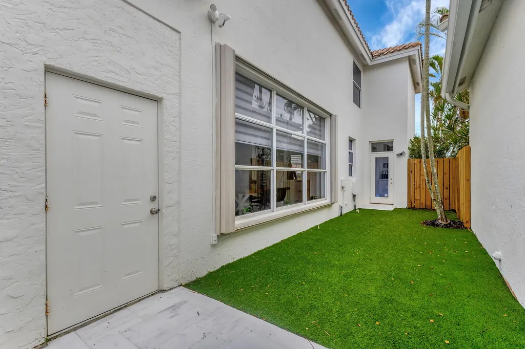 6631 NW 25th Avenue Boca Raton FL 33496