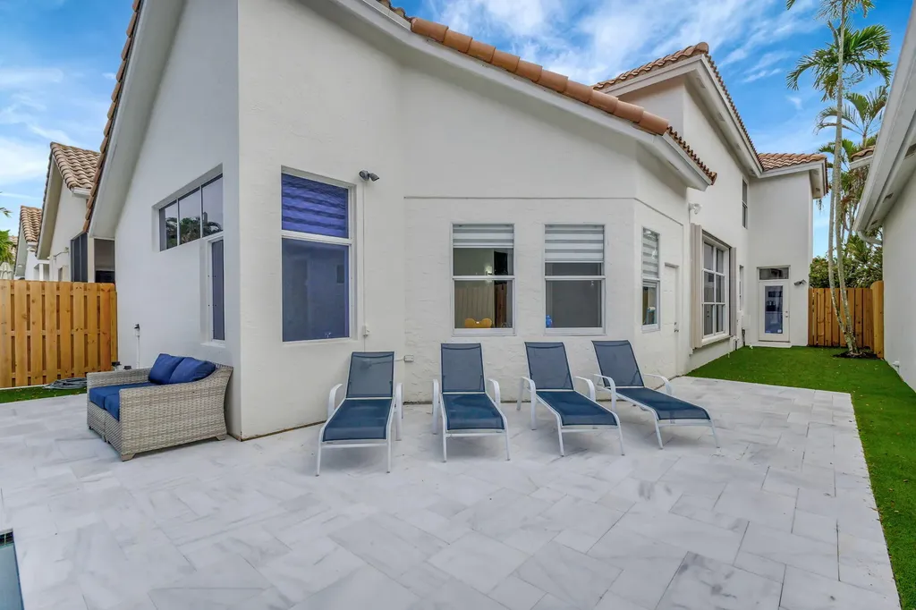 6631 NW 25th Avenue Boca Raton FL 33496