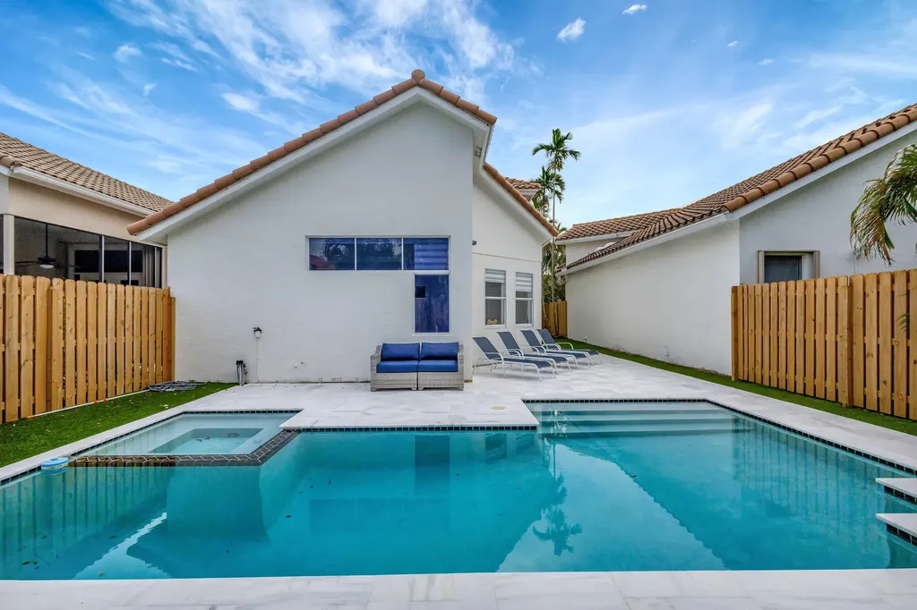 6631 NW 25th Avenue Boca Raton FL 33496