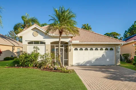 709 SW Saint Vincent Cove Port St Lucie FL 34986