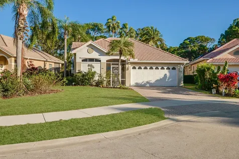 709 SW Saint Vincent Cove Port St Lucie FL 34986
