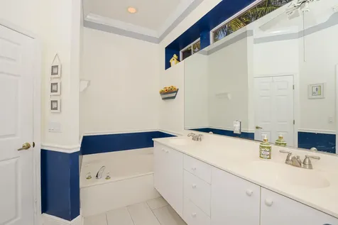 709 SW Saint Vincent Cove Port St Lucie FL 34986