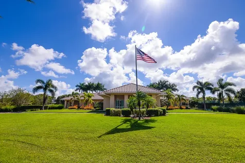 709 SW Saint Vincent Cove Port St Lucie FL 34986