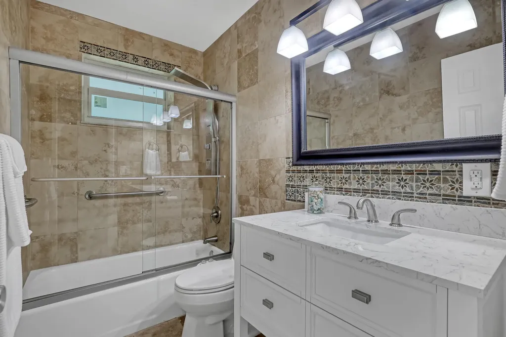 1890 SW 59th Avenue SW Plantation FL 33317