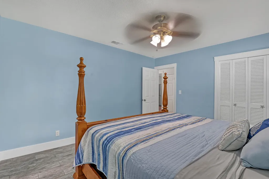 1890 SW 59th Avenue SW Plantation FL 33317