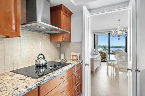 2784 S Ocean Boulevard Palm Beach FL 33480