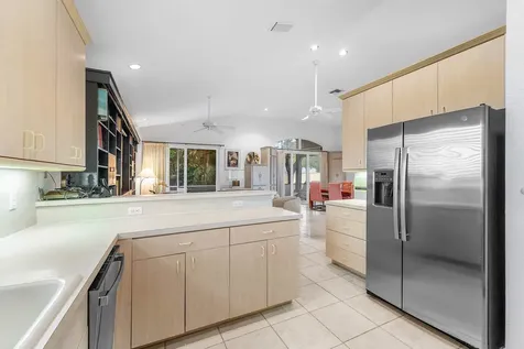 7707 NW 79th Street Tamarac FL 33321