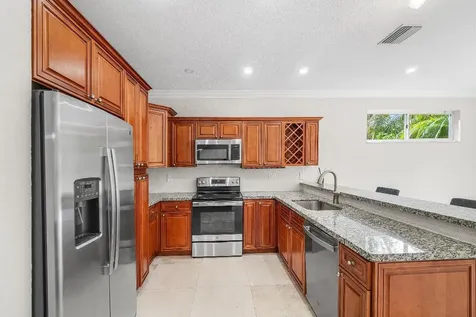 7803 NW 70th Avenue Parkland FL 33067
