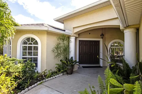 1522 SW Medley Lane Port St Lucie FL 34953