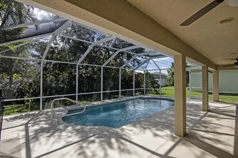 1522 SW Medley Lane Port St Lucie FL 34953