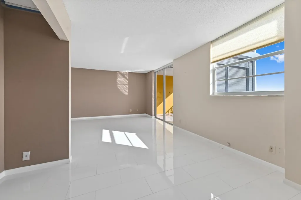 5700 NW 2nd Avenue Boca Raton FL 33487