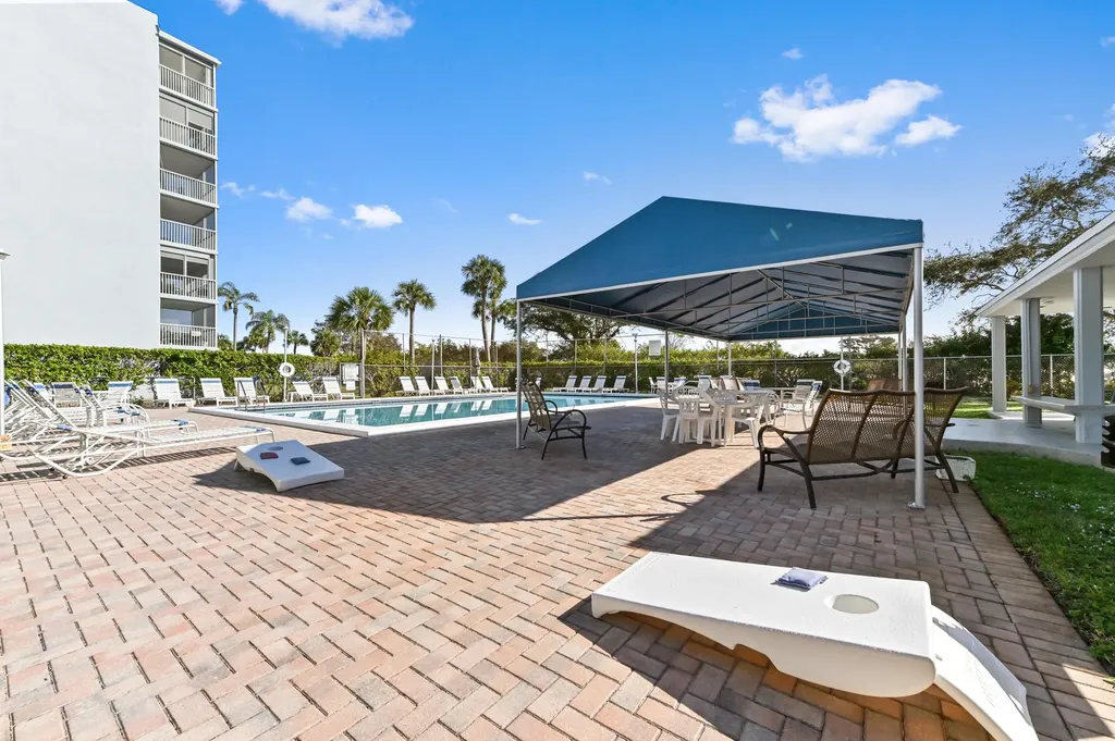 5700 NW 2nd Avenue Boca Raton FL 33487
