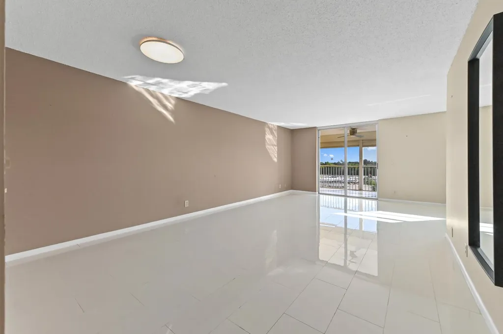 5700 NW 2nd Avenue Boca Raton FL 33487