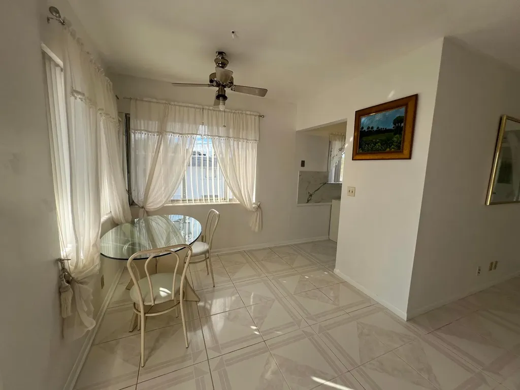 2840 Cynthia Lane Lake Worth Beach FL 33461