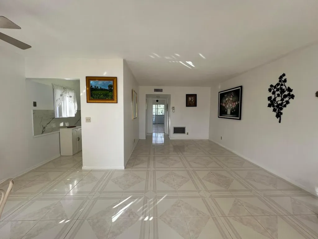 2840 Cynthia Lane Lake Worth Beach FL 33461