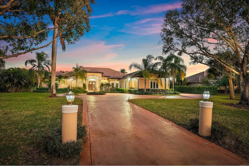 8480 Man O War Road Palm Beach Gardens FL 33418