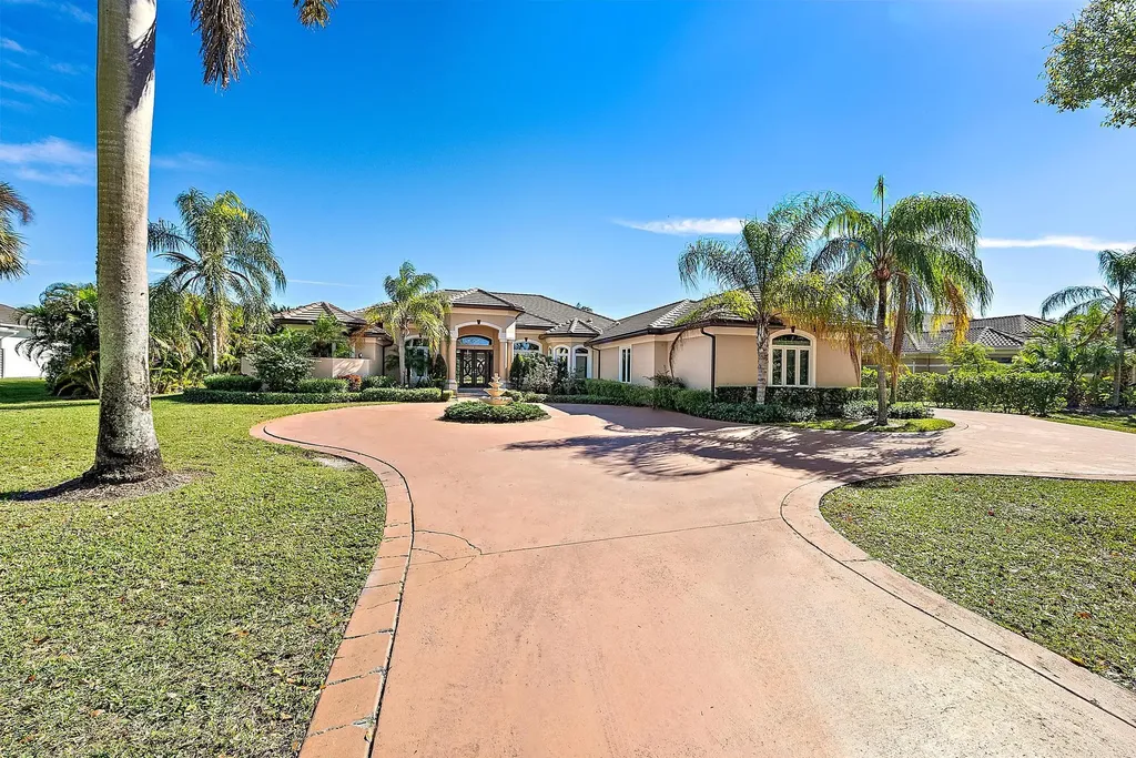 8480 Man O War Road Palm Beach Gardens FL 33418