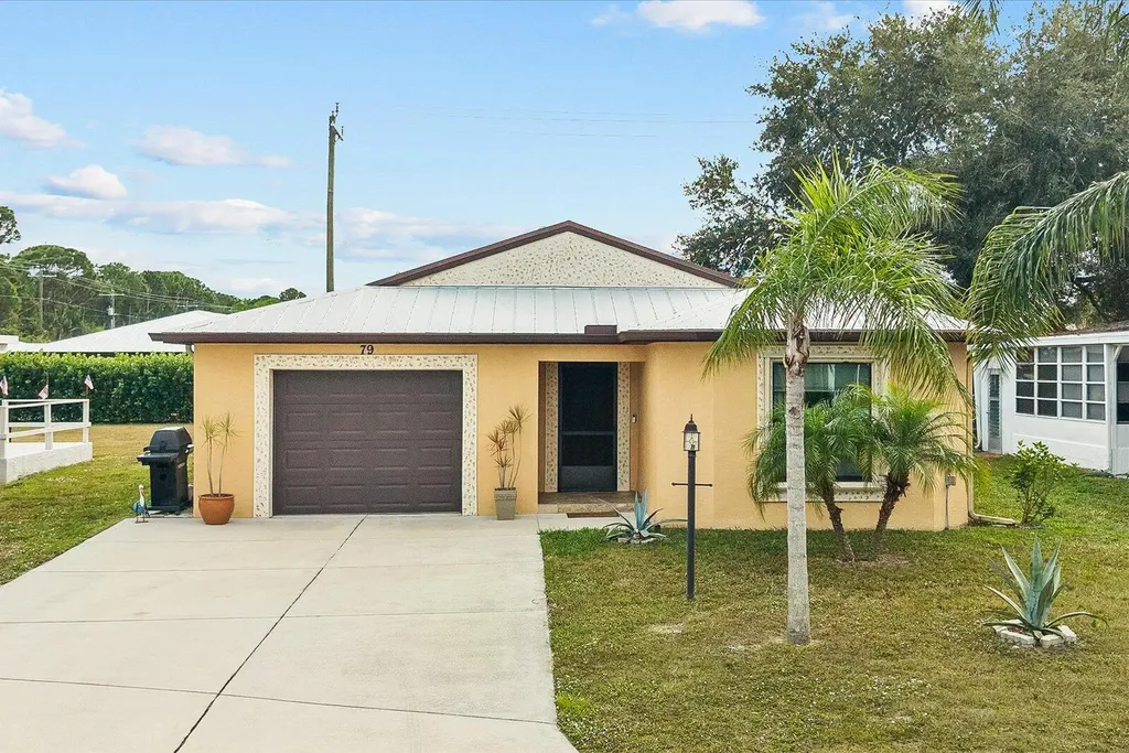79 Flores Del Norte Fort Pierce FL 34951