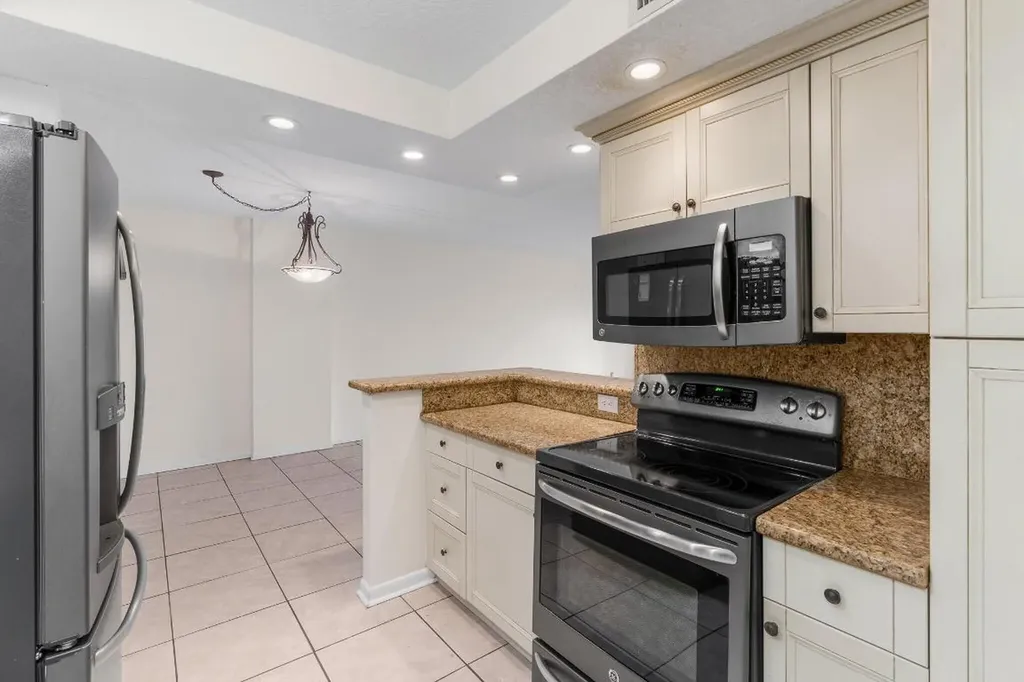 951 De Soto Road Boca Raton FL 33432