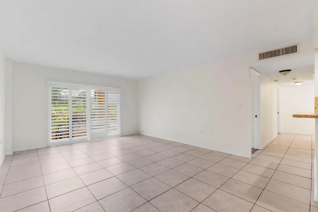 951 De Soto Road Boca Raton FL 33432