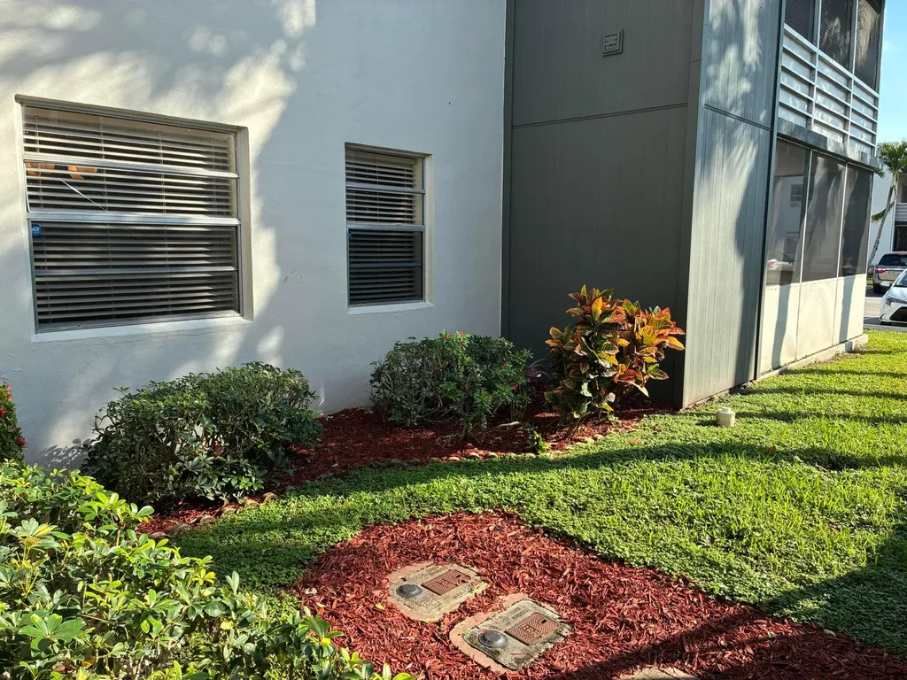 355 Normandy H Delray Beach FL 33484