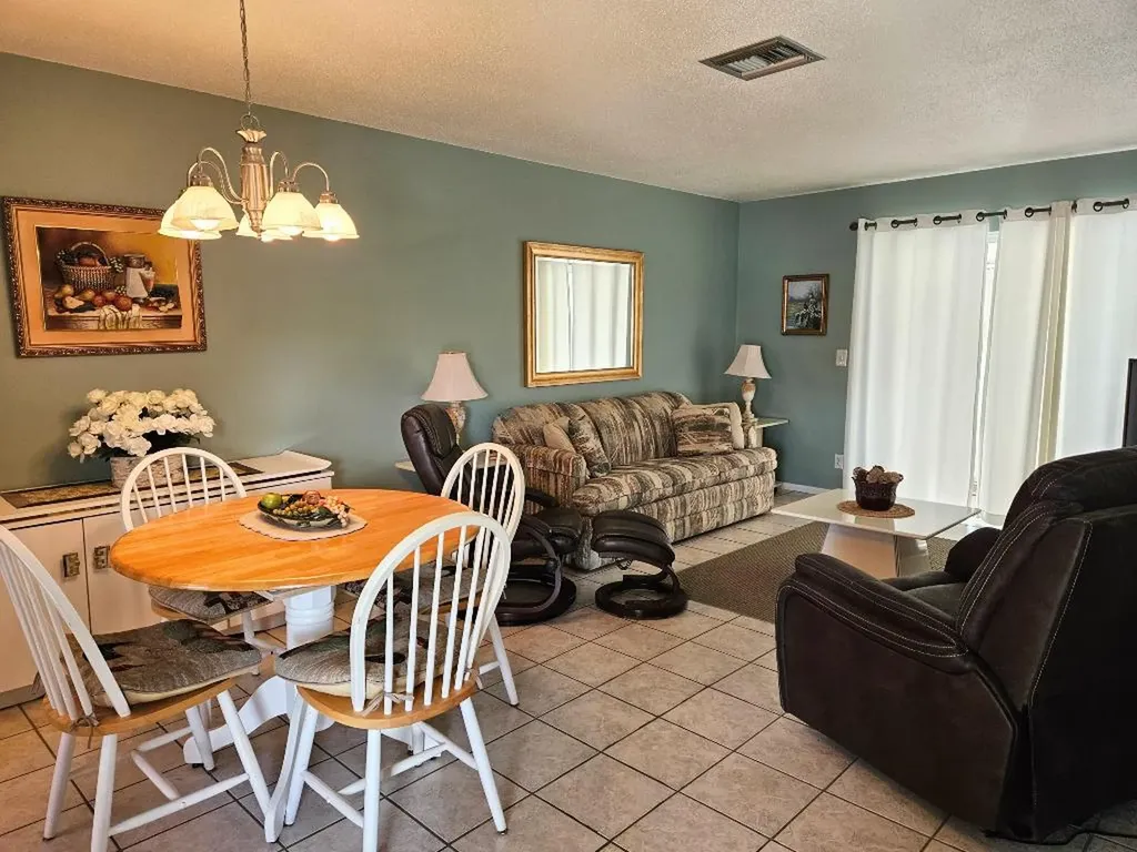 2950 Crosley Drive E West Palm Beach FL 33415