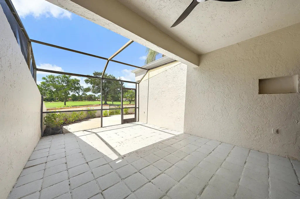 37 Edinburgh Drive Palm Beach Gardens FL 33418