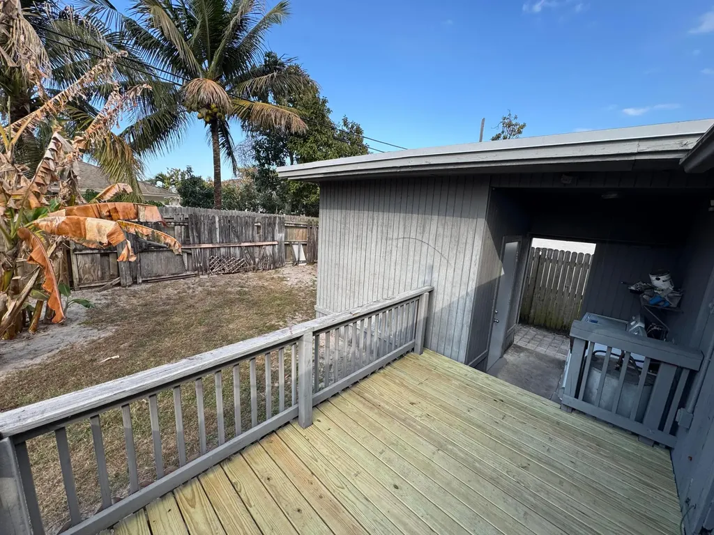 5645 Papaya Road West Palm Beach FL 33413