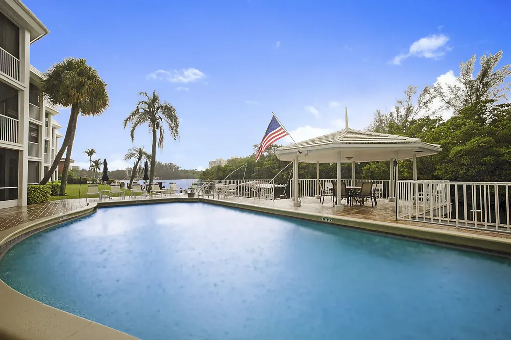 700 NE Harbour Terrace Boca Raton FL 33431