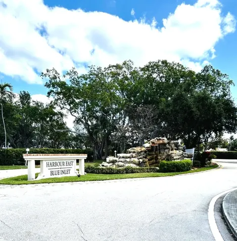 700 NE Harbour Terrace Boca Raton FL 33431