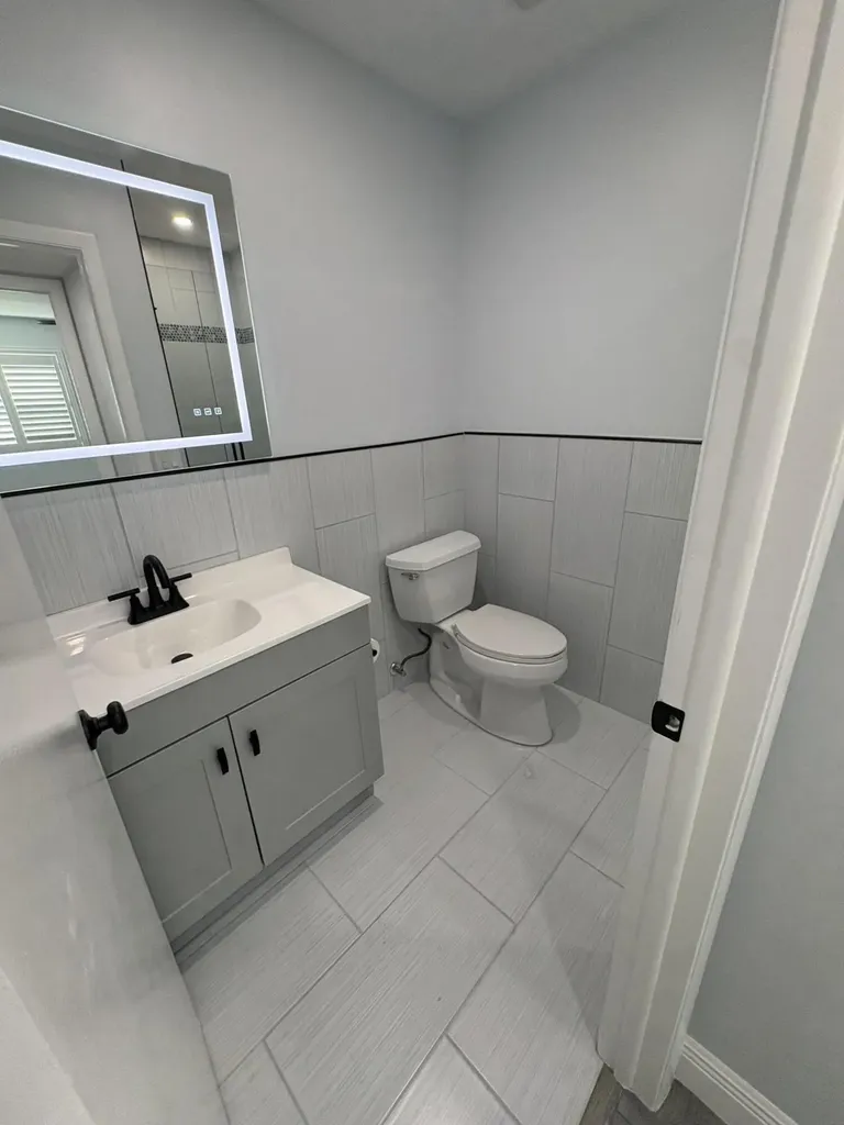 29 Burgundy A Delray Beach FL 33484