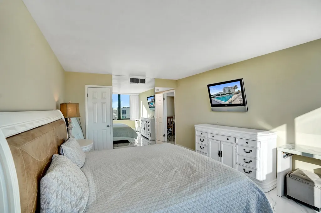 3590 S Ocean Boulevard South Palm Beach FL 33480