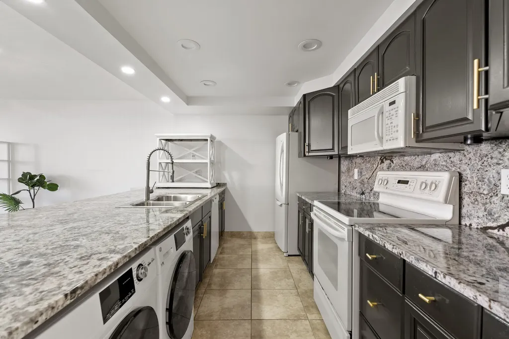 216 Old Meadow Way Palm Beach Gardens FL 33418