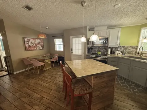 6567 NW 34th Avenue Coconut Creek FL 33073