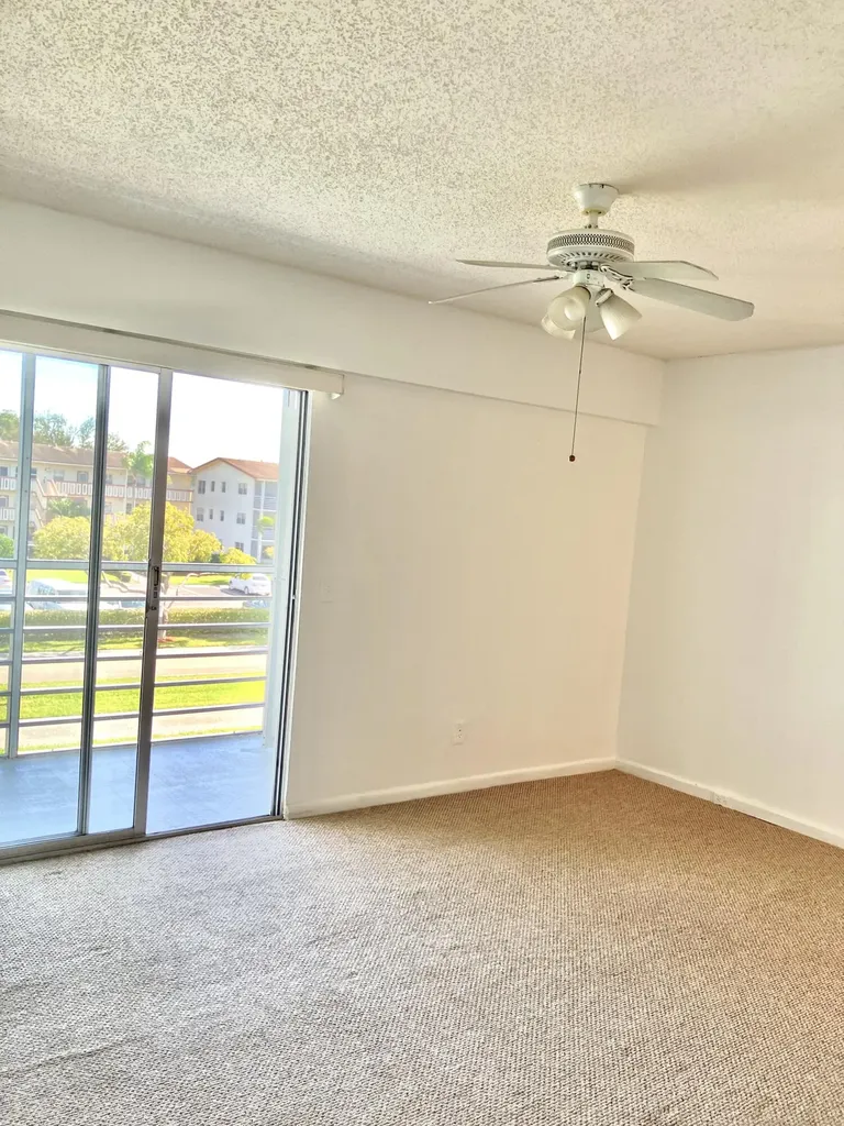 156 Suffolk D Boca Raton FL 33434