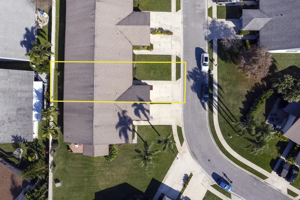 140 Moccasin Trail S Jupiter FL 33458