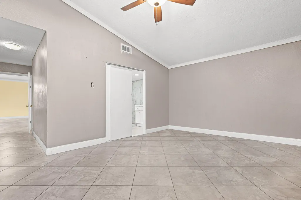 4134 NW 2nd Lane Delray Beach FL 33445