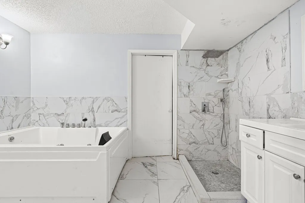 4134 NW 2nd Lane Delray Beach FL 33445