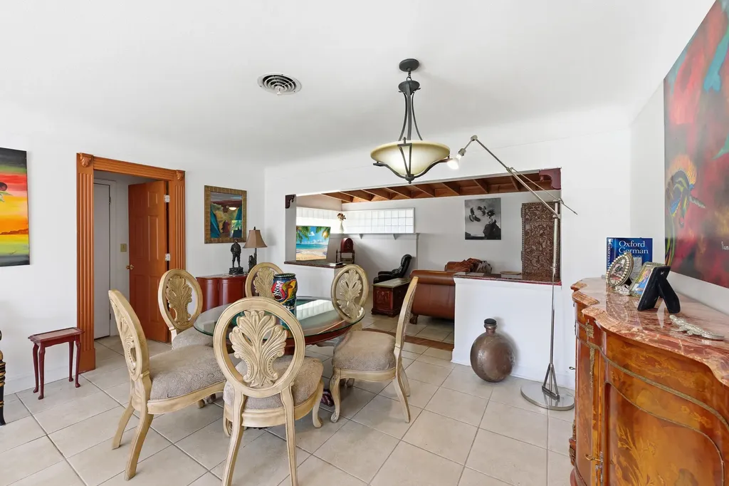 4421 NE 23rd Avenue Lighthouse Point FL 33064