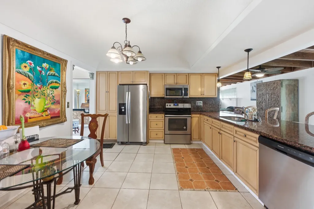 4421 NE 23rd Avenue Lighthouse Point FL 33064