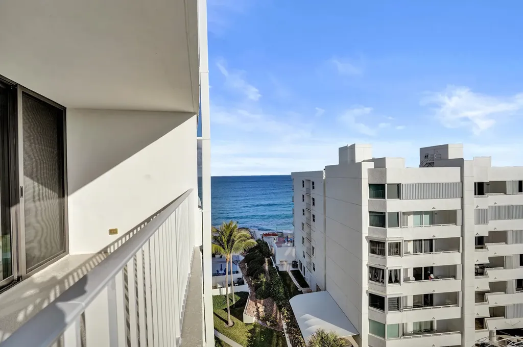 3590 S Ocean Boulevard South Palm Beach FL 33480