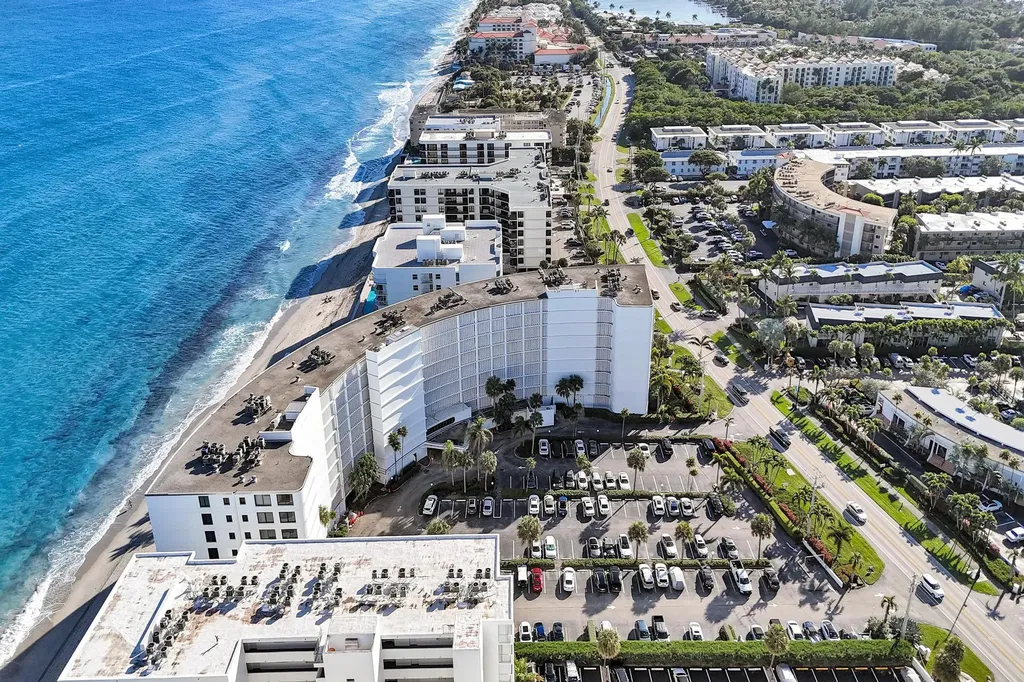 3590 S Ocean Boulevard South Palm Beach FL 33480