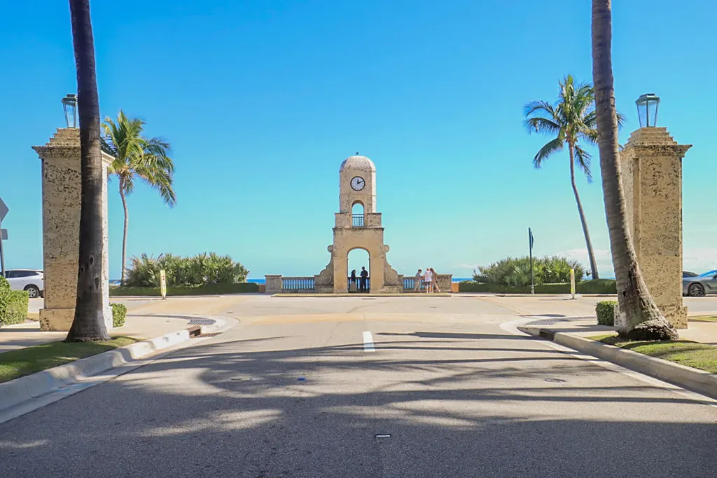 3590 S Ocean Boulevard South Palm Beach FL 33480
