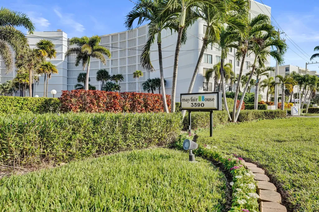 3590 S Ocean Boulevard South Palm Beach FL 33480