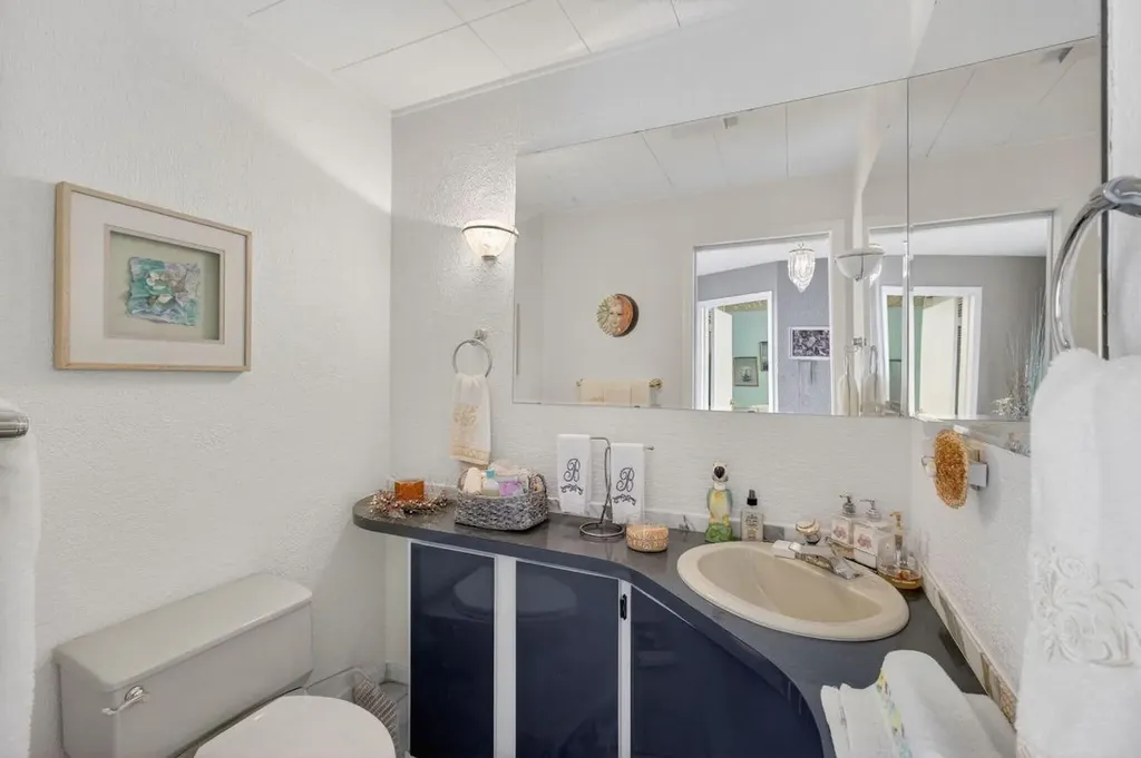 752 Lagoon Drive North Palm Beach FL 33408