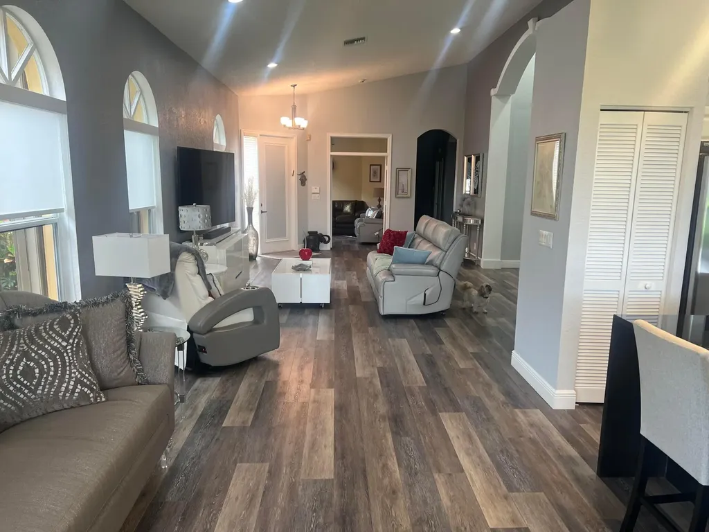 4194 Imperial Isle Drive Lake Worth FL 33449