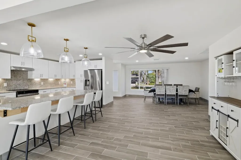 1636 SE 39th Street Cape Coral FL 33904