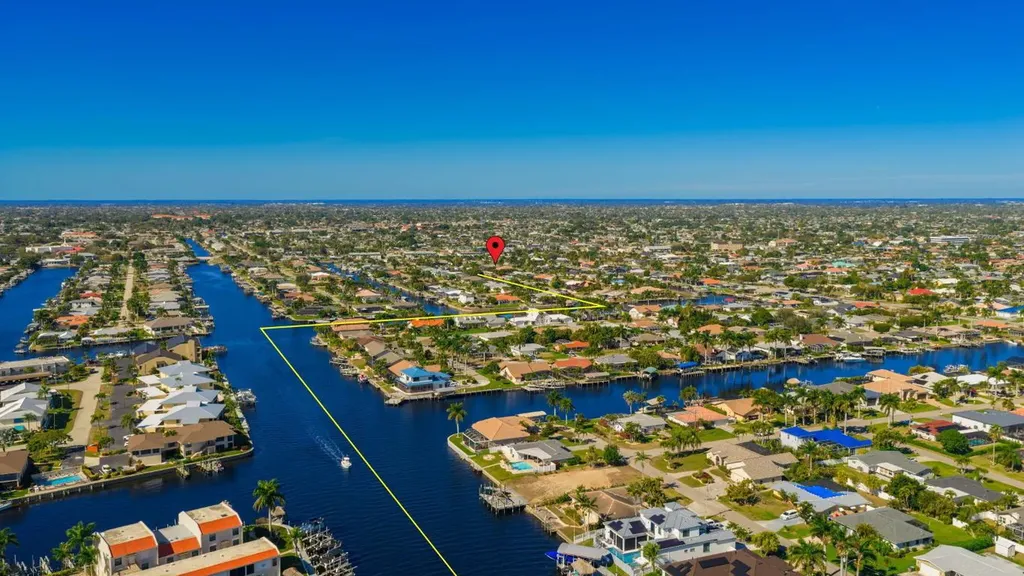 1636 SE 39th Street Cape Coral FL 33904