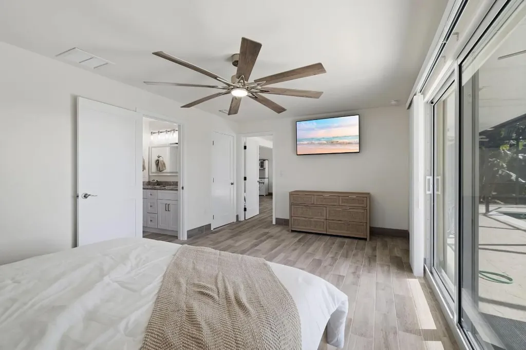 1636 SE 39th Street Cape Coral FL 33904